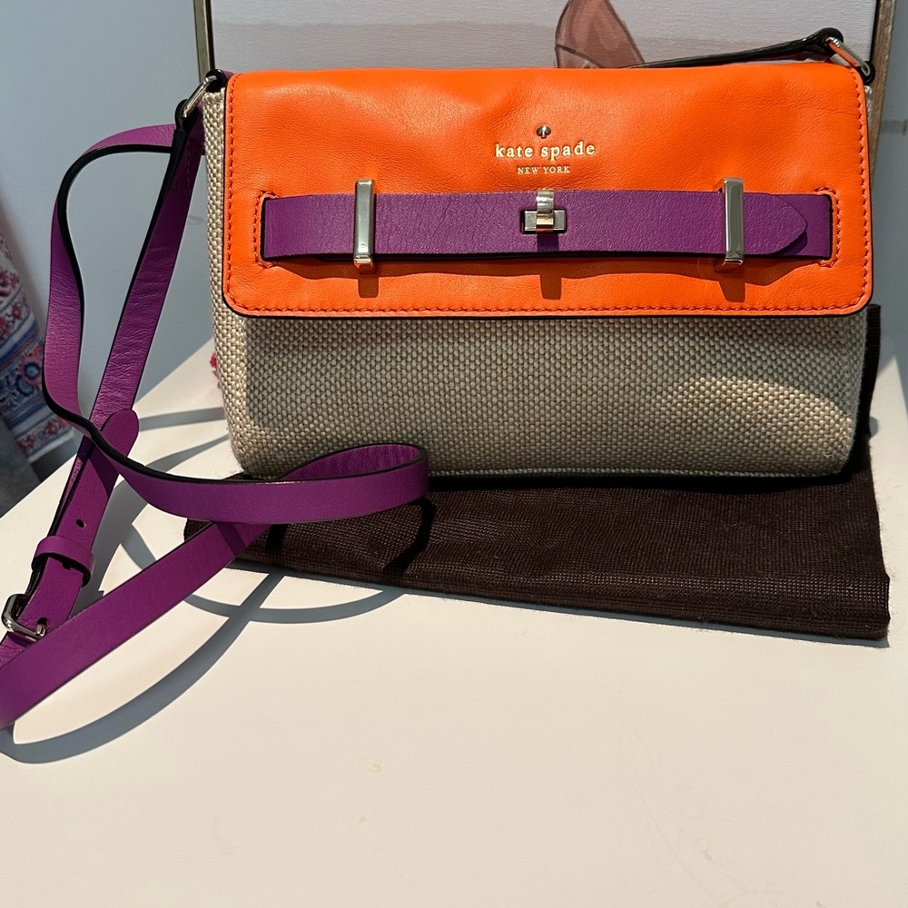 Kate Spade New York
Bourbon Street Fabric Freddie Bag Pristine condition - Picture 6 of 8
